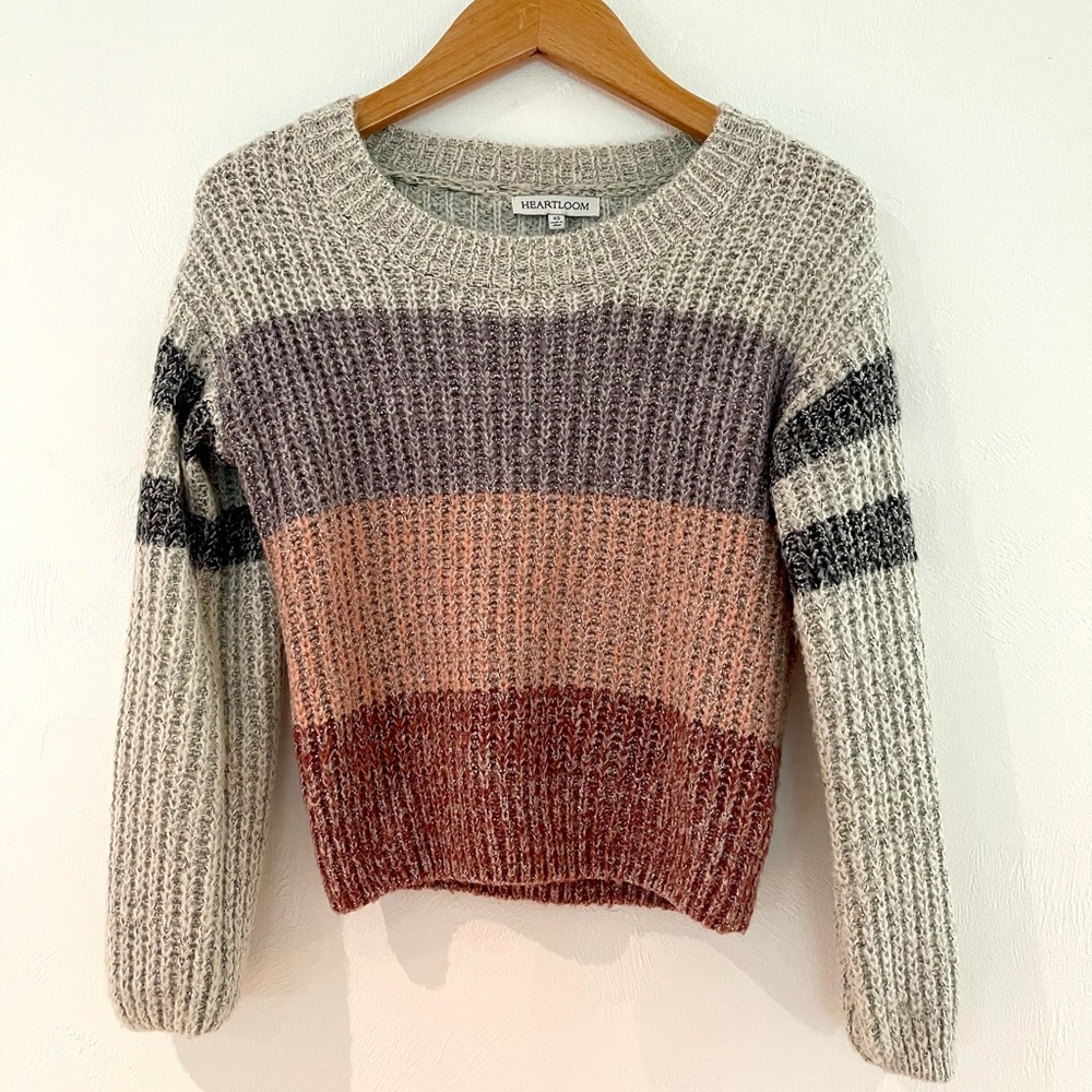 Super cute, thick, warm knit sweater